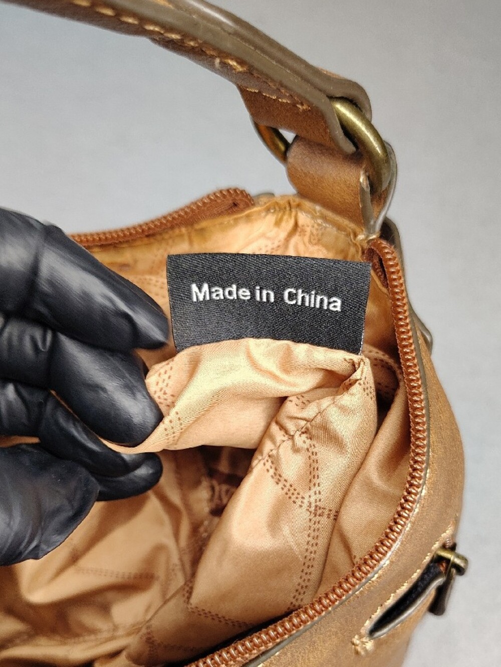 Justin Conceal Carry Purse - Picture 9 of 15